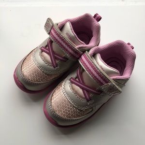 NIB Stride Rite Toddler Sneakers 6M